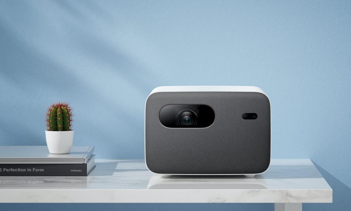 ویدئوپروژکتور شیاوئومی مدل Mi Smart Projector 2 Pro با طراحی مناسب هر خانه