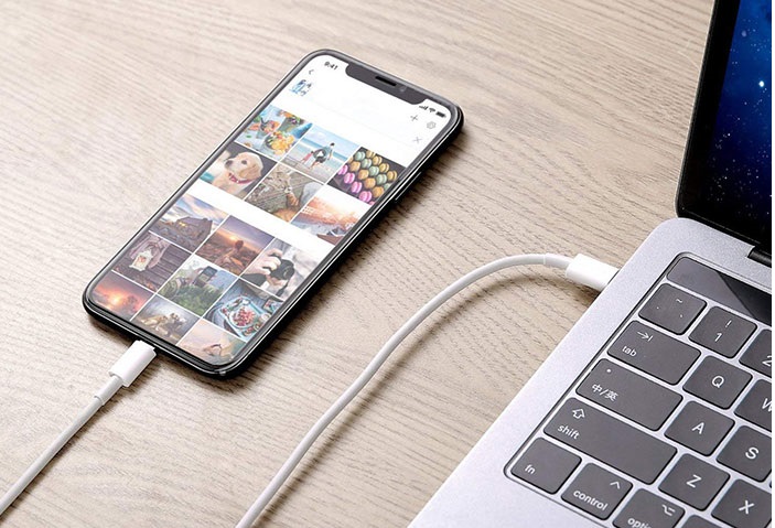 کابل شارژ اصلی آیفون 1 متری